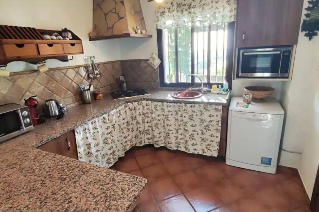 Willa Casa La Roca El Gastor Zewnętrze zdjęcie
